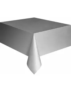 Rektangulær sølvfarget plastduk 137 x 274 cm