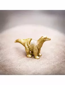 4 Dinosaur-harpiks-plasseringspenner med gullglitter 9,5 x 5 cm