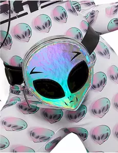 Holografisk mageveske med romvesenhode