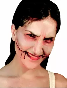 Falskt sårsmil av den voksne engelen Halloween