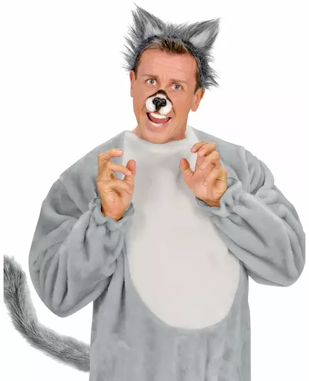 Adult wolf tail
