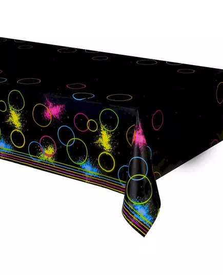 Glow Party svart plastduk 137 x 259 cm