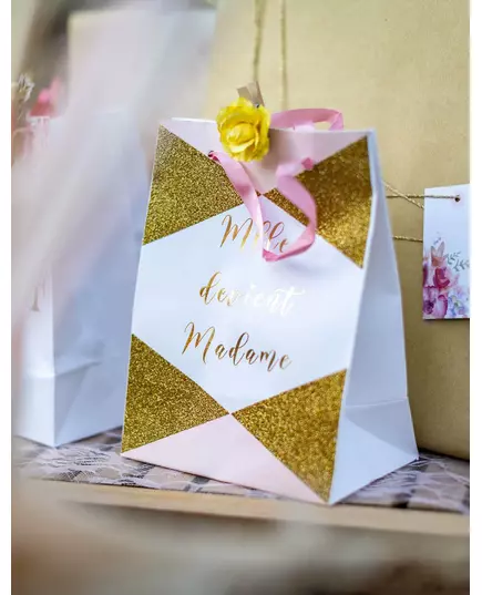 4 Cardboard bags Miss becomes Mrs. pink and gold 15 x 20 cm, image 2